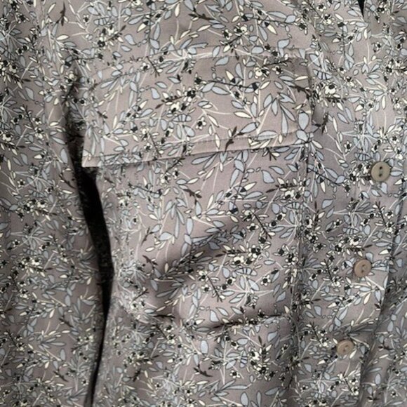 GOLD HAWK 100% Silk Printed Two Pocket Blouse Shirt Small - Picture 7 of 11